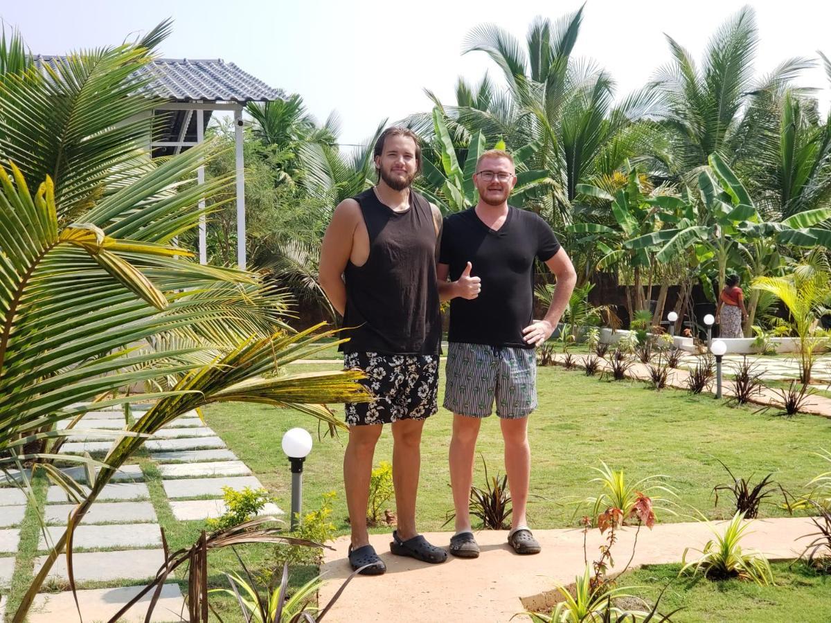White Truffle Resort, อารัมบล ภายนอก รูปภาพ