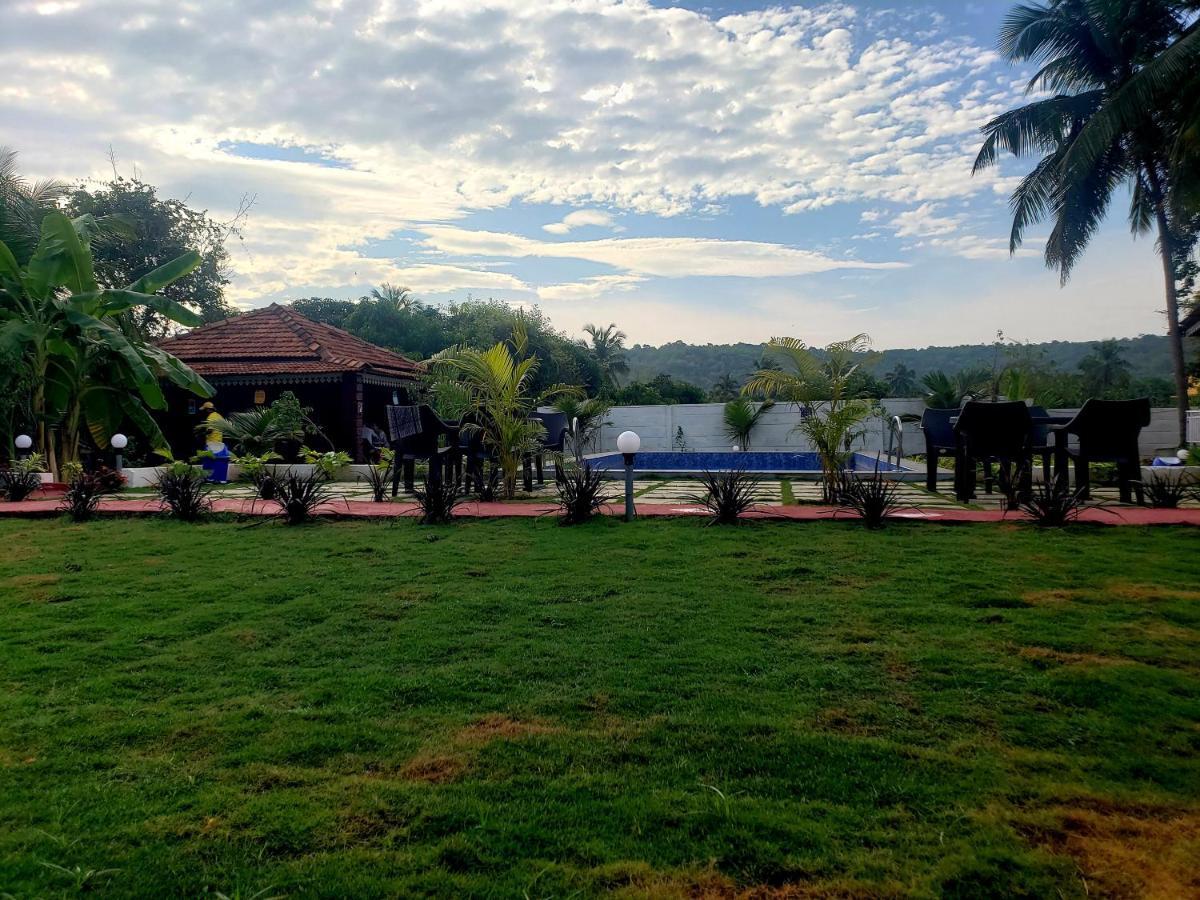 White Truffle Resort, อารัมบล ภายนอก รูปภาพ