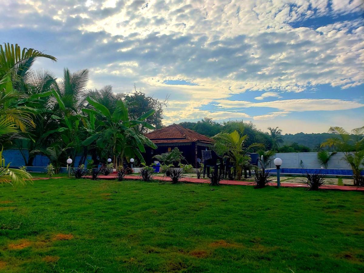 White Truffle Resort, อารัมบล ภายนอก รูปภาพ