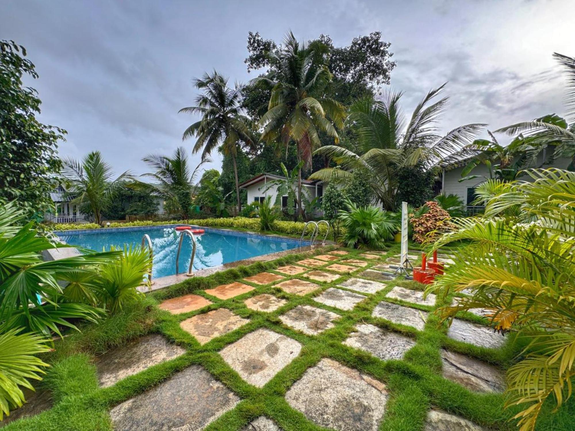White Truffle Resort, อารัมบล ภายนอก รูปภาพ
